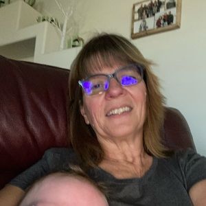 Meet your Posher, Sharon